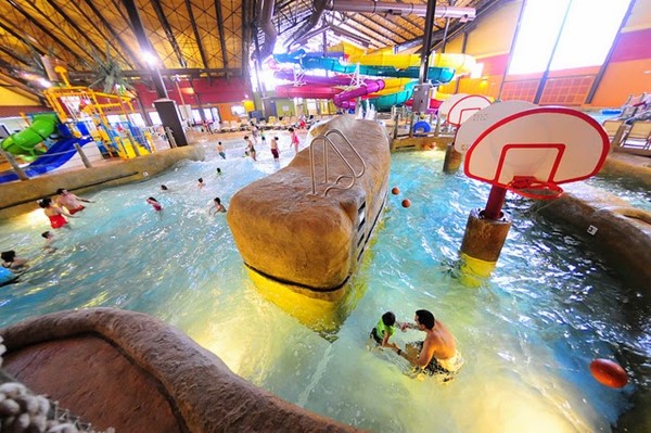 Explore Kahuna Laguna Indoor Water Park North Conway Conway NH
