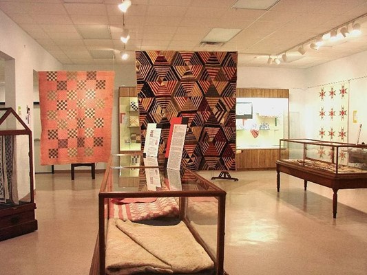 Western Illinois Museum