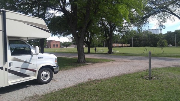 Ellis Lakeside Campground