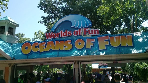 2 Worlds of Funs in Kansas City - P132923 